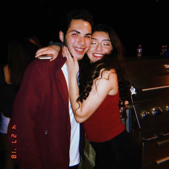 Meet your Posher, Tyler - Picture 4 of 5